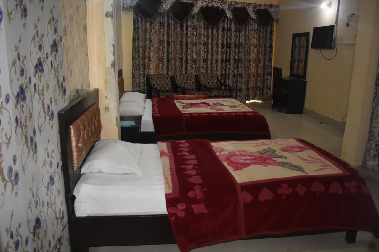 Hotel Sky Inn ราวัลปินดี ภายนอก รูปภาพ